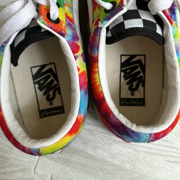 Vans - Picture 7 of 7